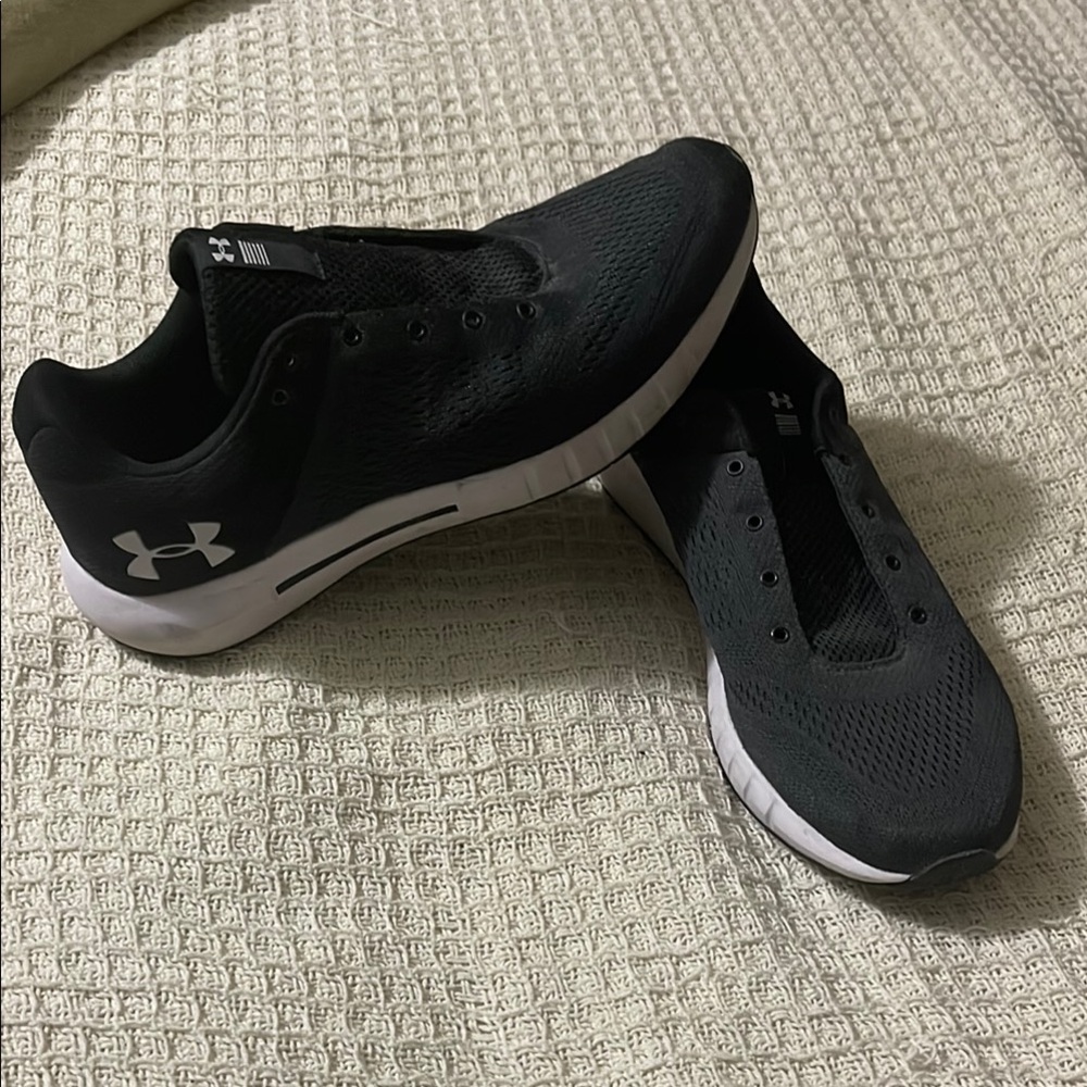 Under Armour Men's Black Running Shoes